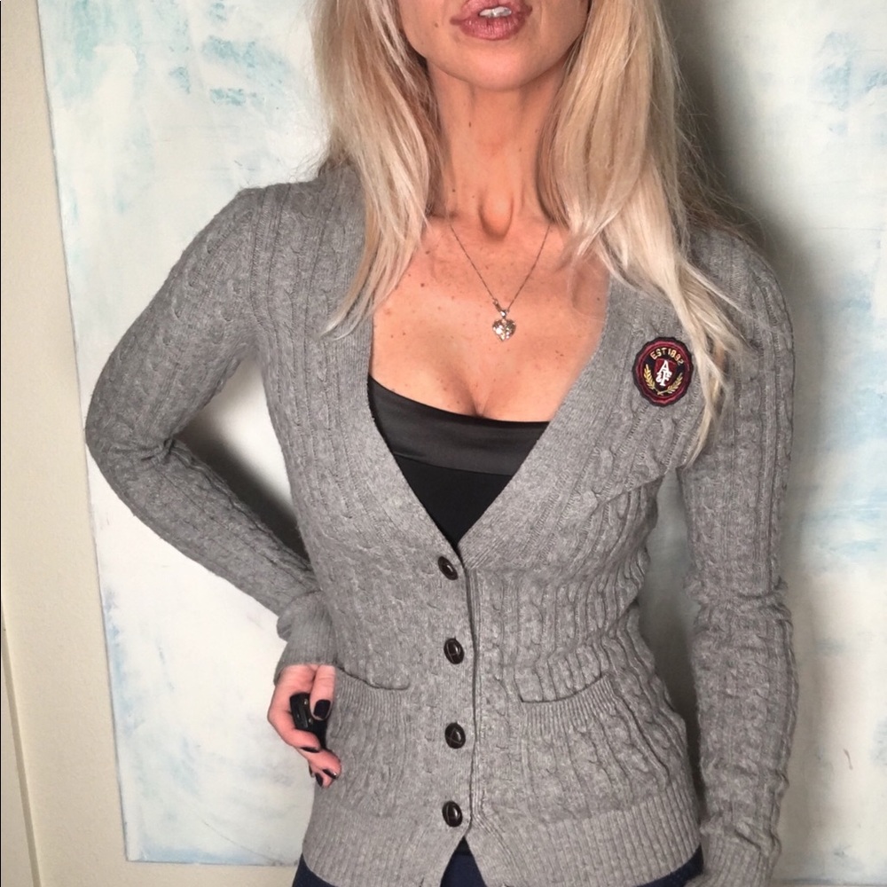 Abercrombie cable knit cardigan
